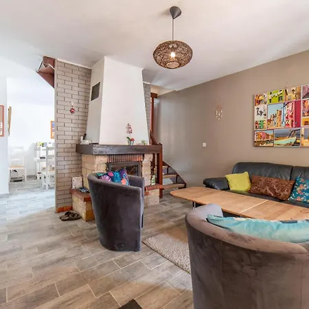 Lovely In With Outdoor Swimming Pool * Bassan
